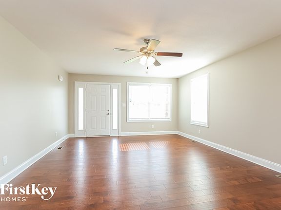 3rd image of 2584 Hattington Dr