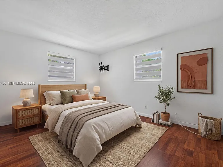 5921 NE 1st Ave — Photo 18