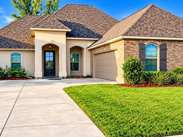 720 Lakehaven Dr, Gonzales, LA 70737