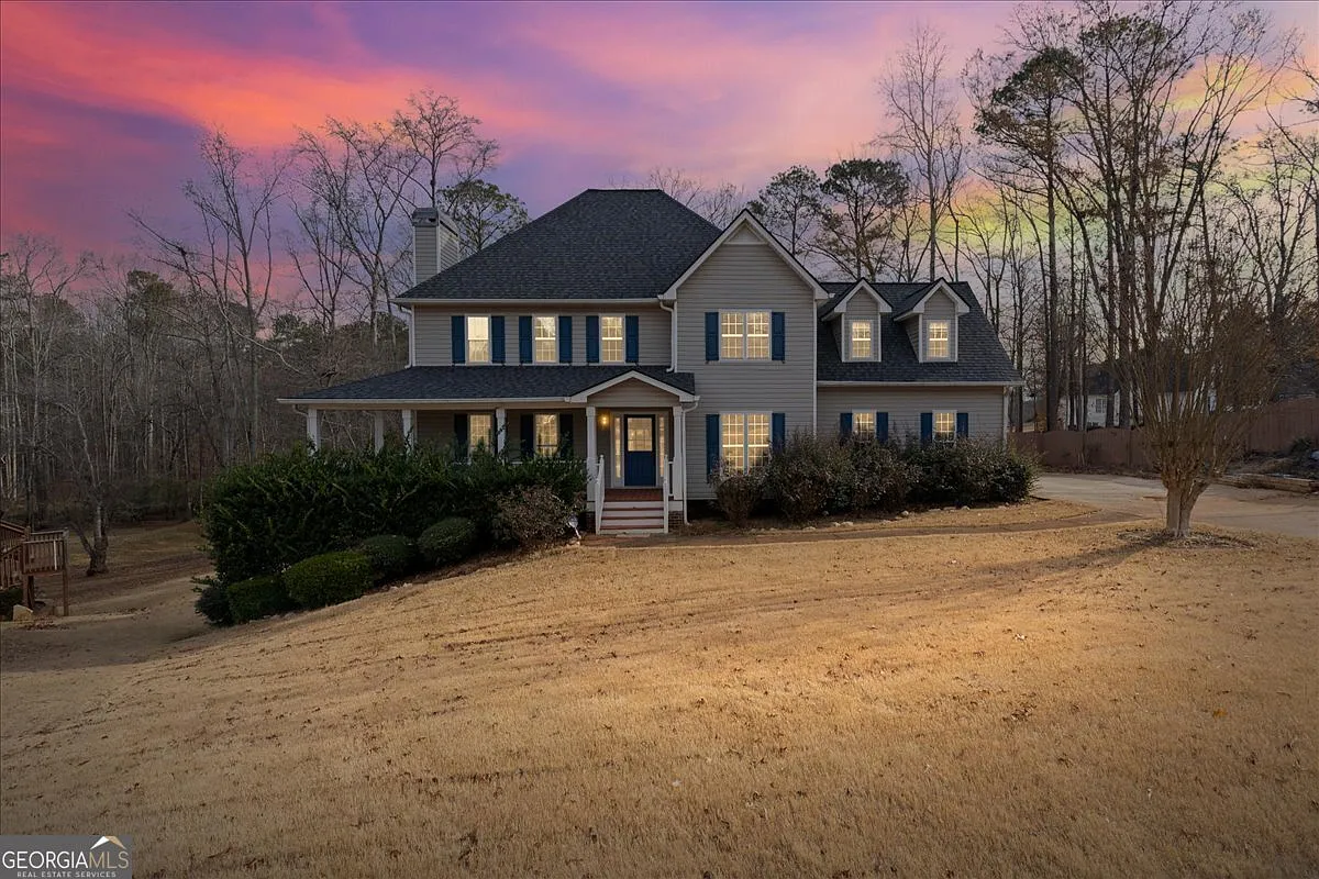 156 Biltmore Ln photo 1