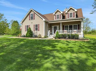 37 Bluestone Ct, Kingston, NY 12401
