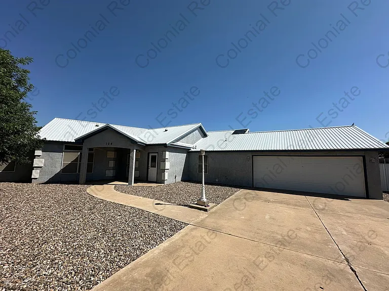 124 Gail Jackson Ct — Photo 1