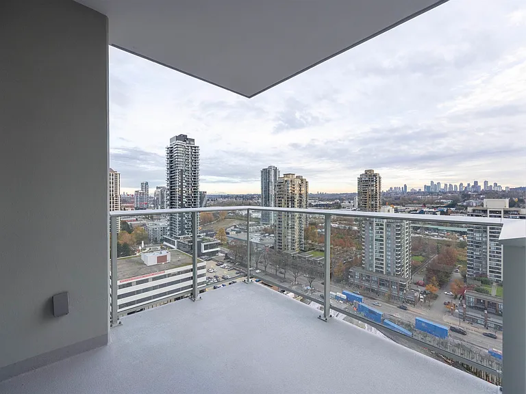4168 Lougheed Hwy #811 — Photo 10