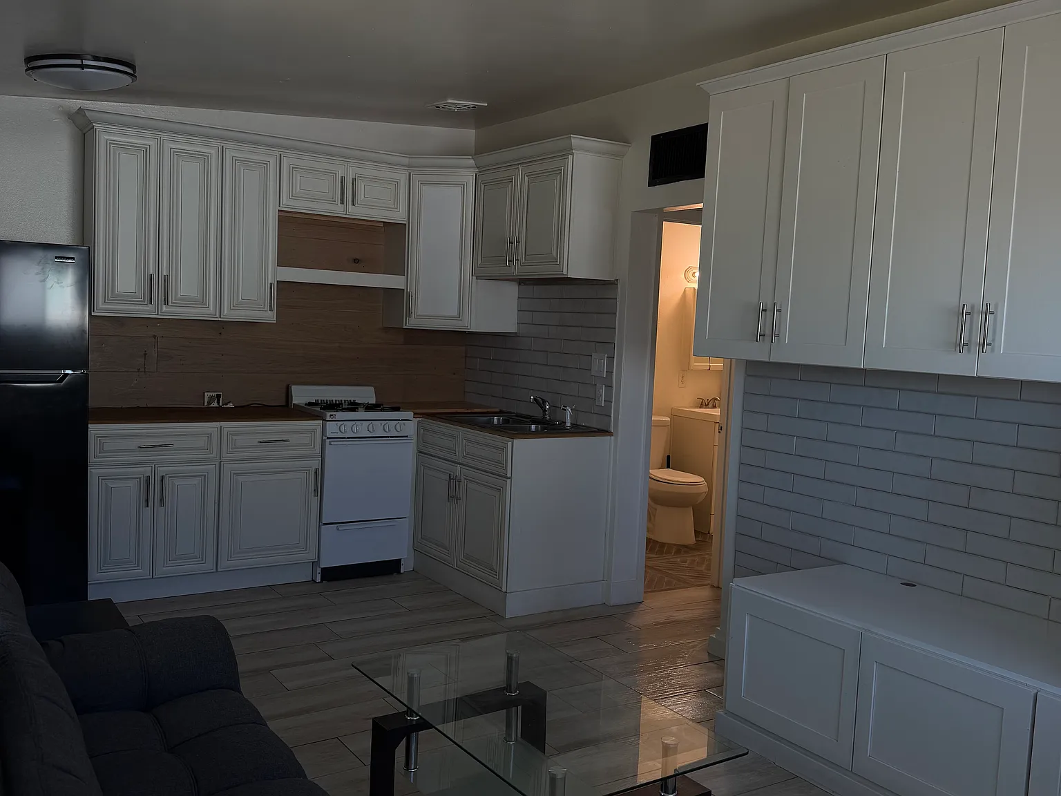 1 bed, 600 sqft, $1,200 — Photo 2