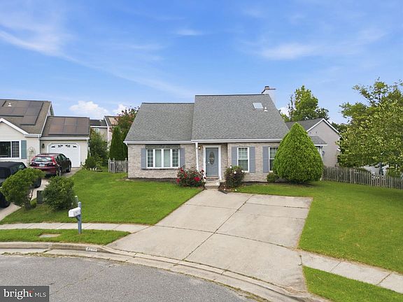 4th image of 4402 Fieldgreen Rd