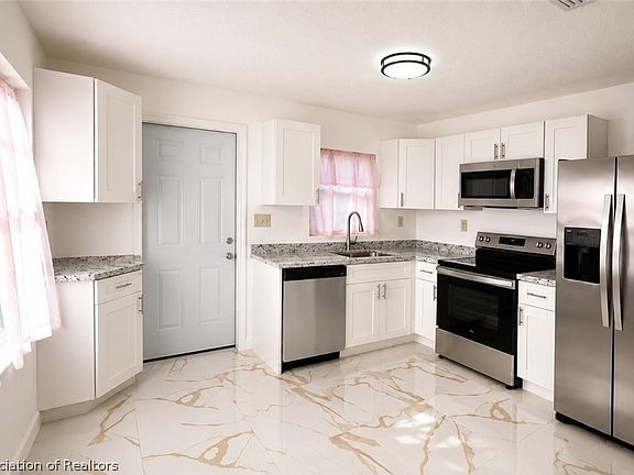 5th image of 3205 Jacklin Ave