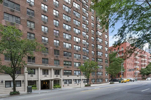 Rented by Owner | media 42