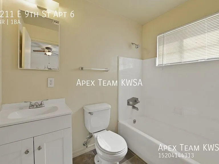 1211 E 9th St #6 — Photo 15