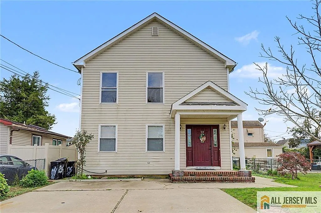 3 bed, 2.5 bath, 2976 sqft, $3,750 — Photo 1