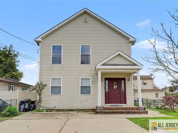 24 Belmont Ave