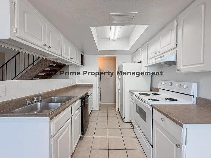 2625 W Ocotillo Rd #2 — Photo 4