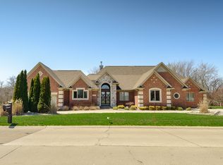 17022 Grange Rd, Riverview, MI 48193