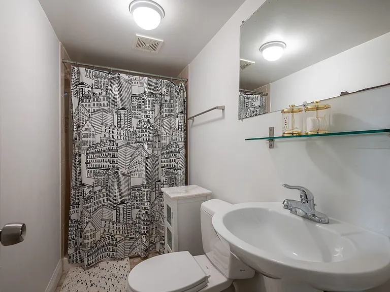 31 Randolph Pl NW — Photo 20