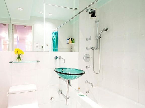 5th image of 510 E 86th St APT 18D