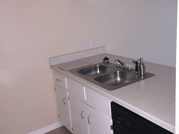 5th image of 124 Cassine Garden Cir Unit 219