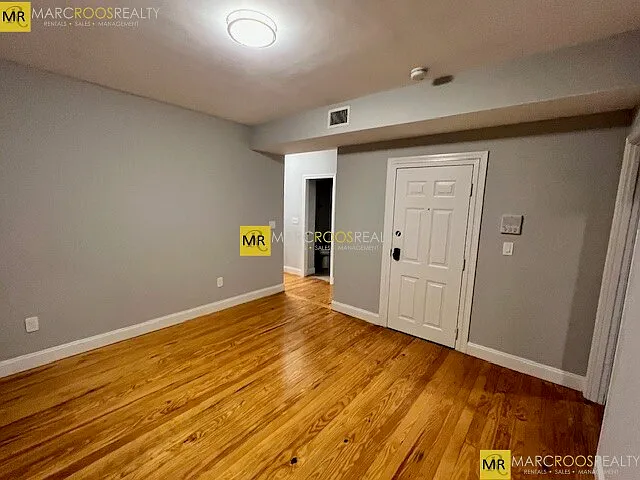 135 Cottage St #2B — Photo 6