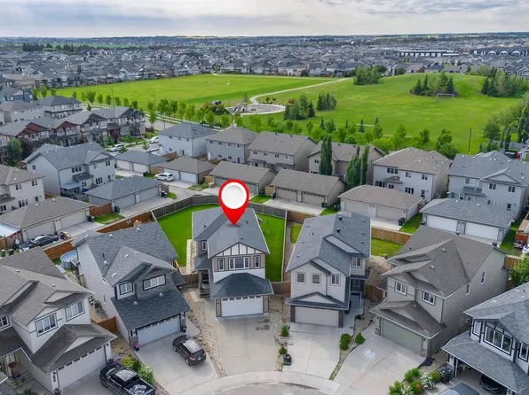 1235 164th St SW, Edmonton, AB T6W 3K4