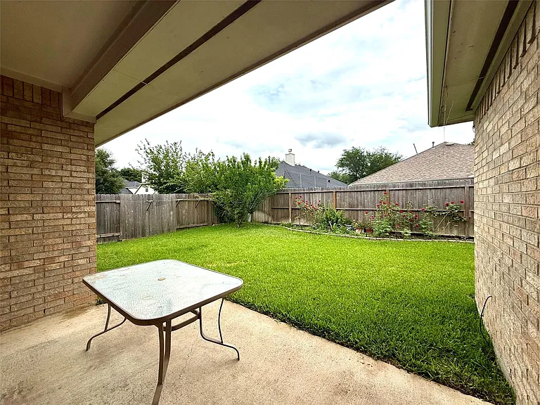 5610 Gaffney Ln — Photo 24