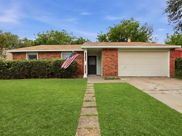 5733 Maiden Ln, Fort Worth, TX 76131