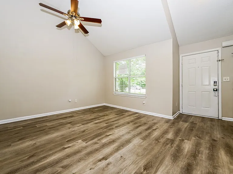 3554 Waldrop Rd — Photo 4