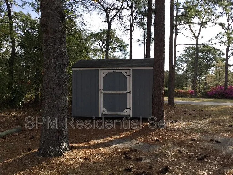 581 Parkway Blvd — Photo 16
