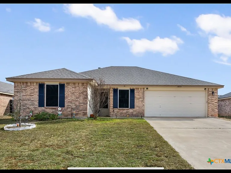 3810 Clementine Dr — Photo 1