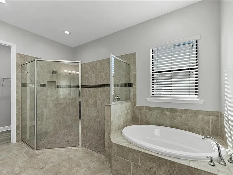 6104 Champions Row St — Photo 29