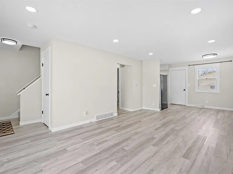 1602 NW 4th St — Photo 4