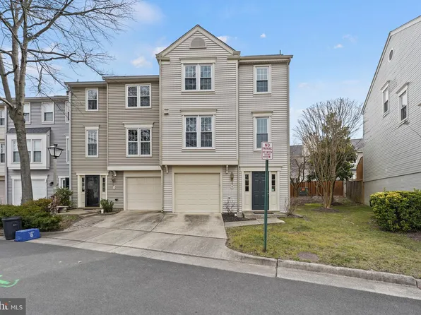 12 Fendall Ave, Alexandria, VA 22304
