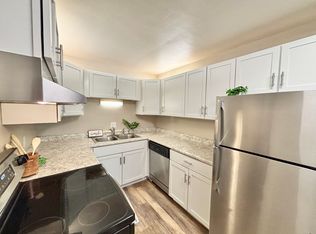 1035 Fiedler Ln APT 6, Madison, WI 53713