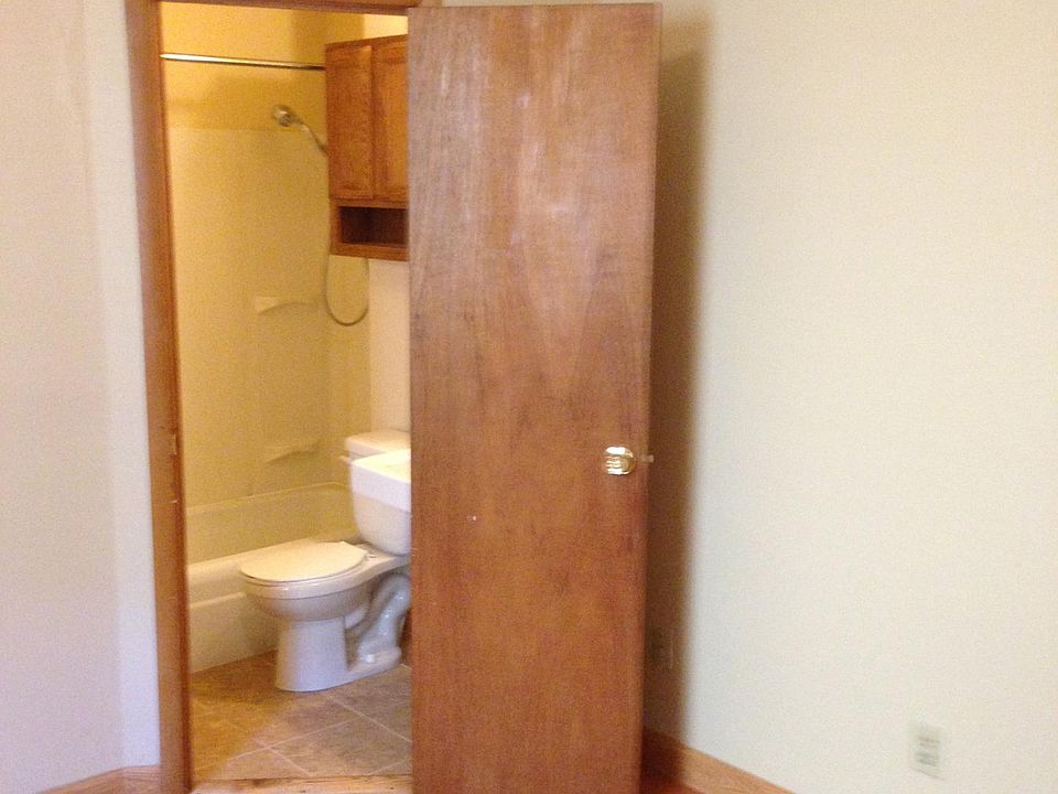 2nd image of 2712 Harriet Ave APT 1