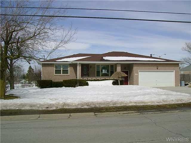 1st image of 380 Lakeview Ave