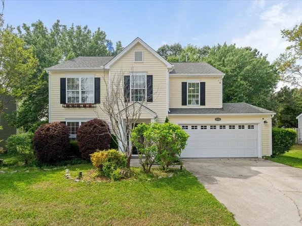 5305 Cardinal Grove Blvd, Raleigh, NC 27616
