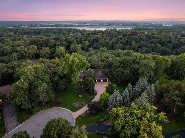 10181 Wild Duck Pass, Eden Prairie, MN 55347