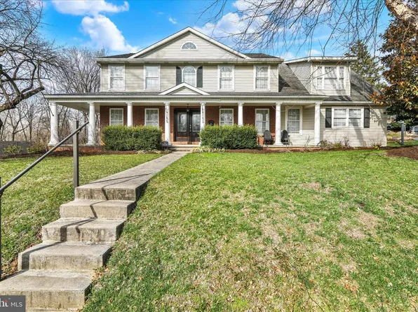 74 Museum Rd, Reading, PA 19607