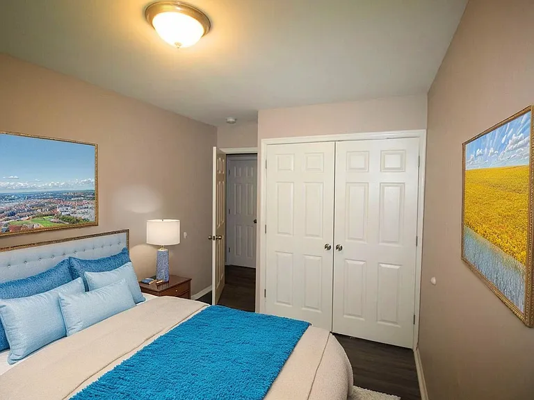 815 Gilrubin Ct — Photo 2