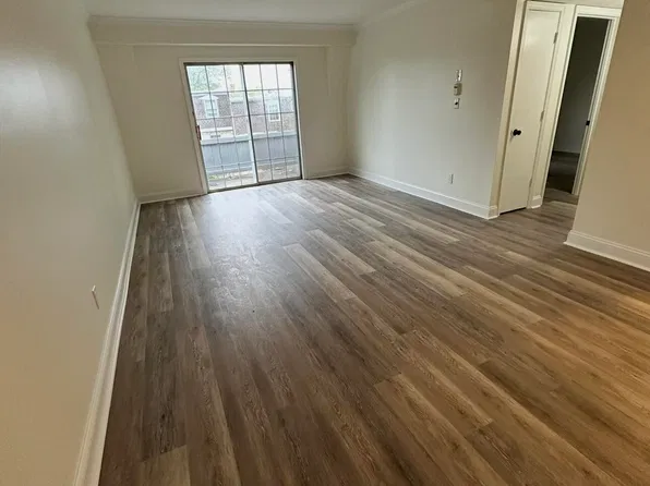 175 Malabu Dr APT 24, Lexington, KY 40503