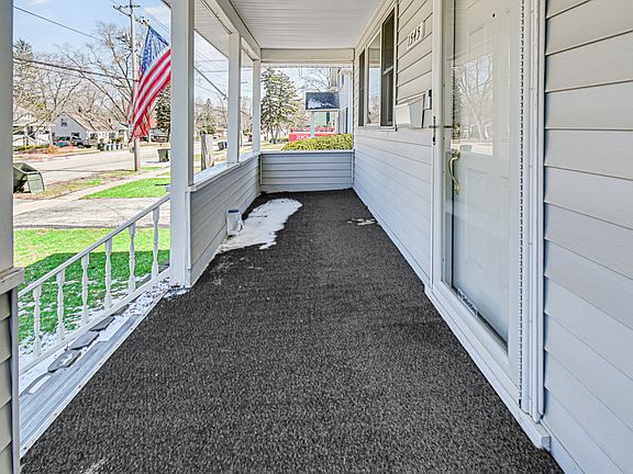 5th image of 1545 Ridge Rd