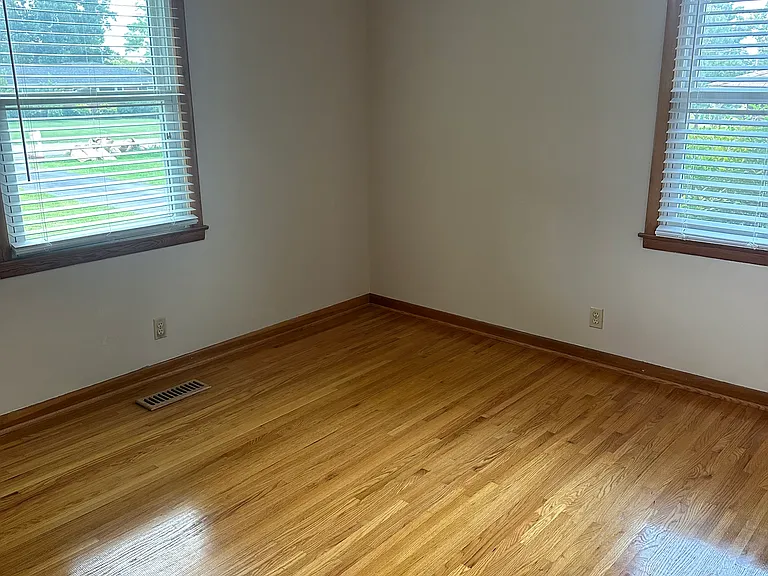 2916 Windemere Cir — Photo 16