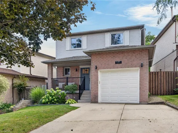 171 Golfwood Dr, Hamilton, ON L9C 6W2