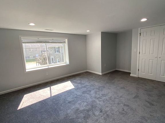 4th image of 3123 Lincoln Hwy E #8