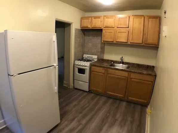 5660 Munhall Rd, Pittsburgh, PA