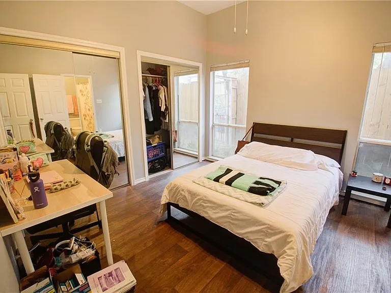 2608 Rio Grande St #202 — Photo 3