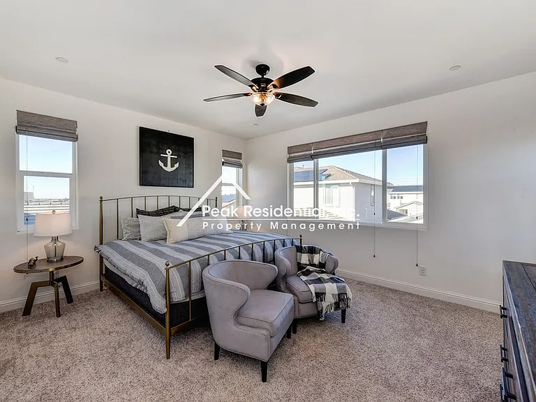 12753 Glass Beach Dr — Photo 48