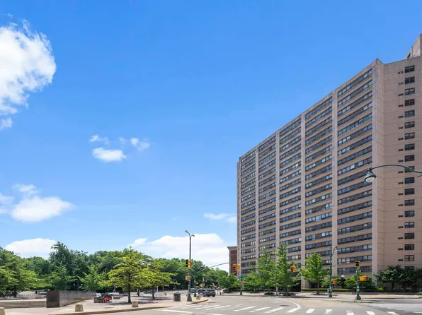 300 West 110th Street 16B image 9 of 9