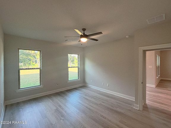 5th image of 208 Nandina Dr