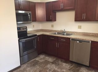 4815 W 5th St APT 6, Winona, MN 55987