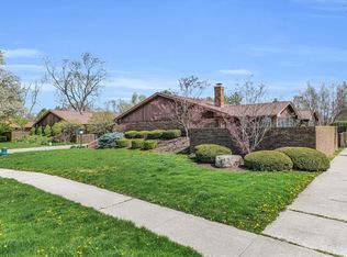 112 W Whitehall Ct APT A, Urbana, IL