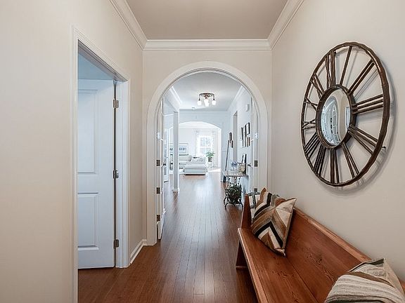 4th image of 4117 Eddy Ct