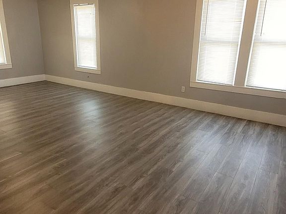 4th image of 2124 23rd St